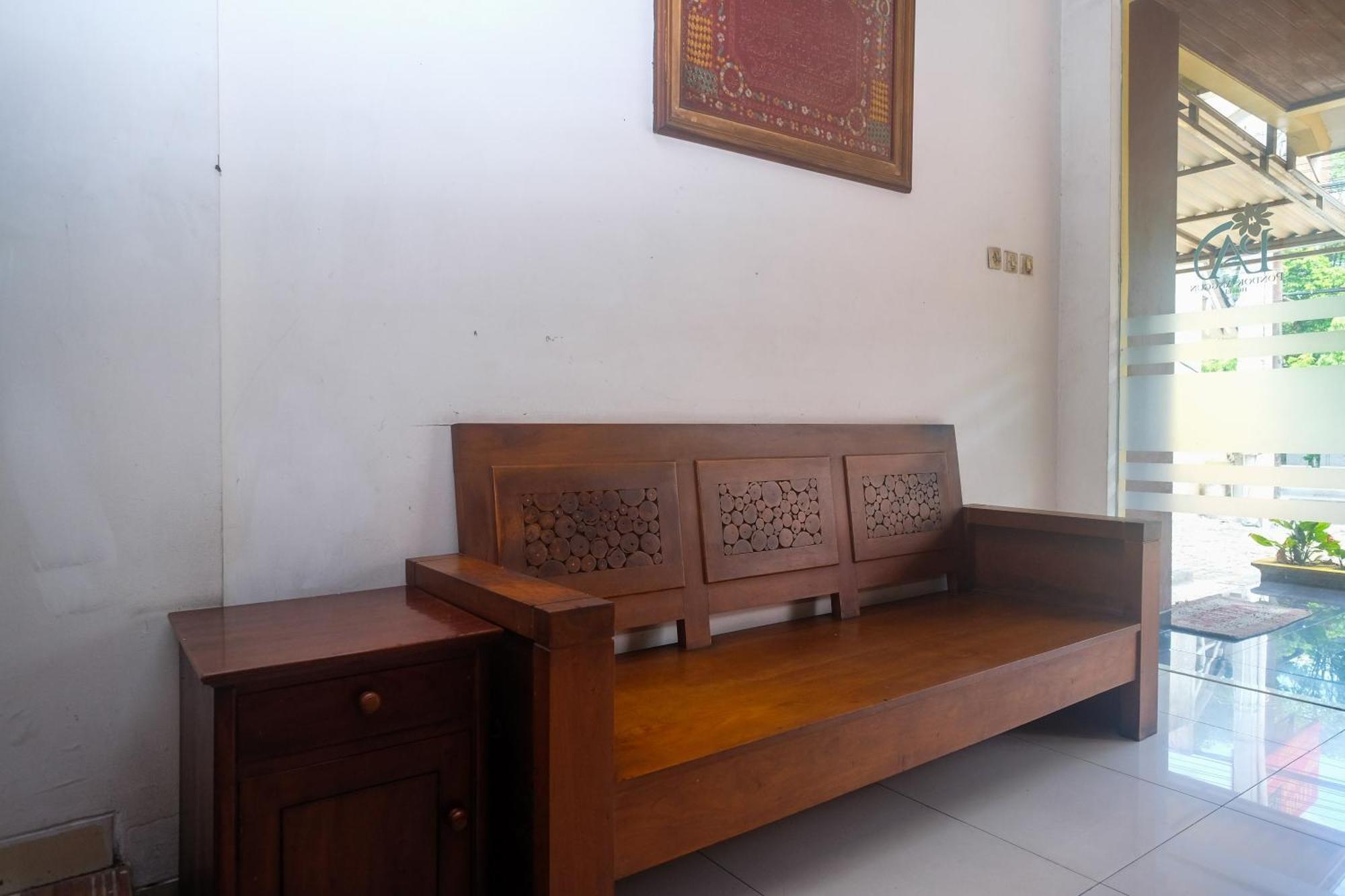 Urbanview Hotel Pondok Anggun Yogyakarta By Reddoorz Maguwo Exterior foto