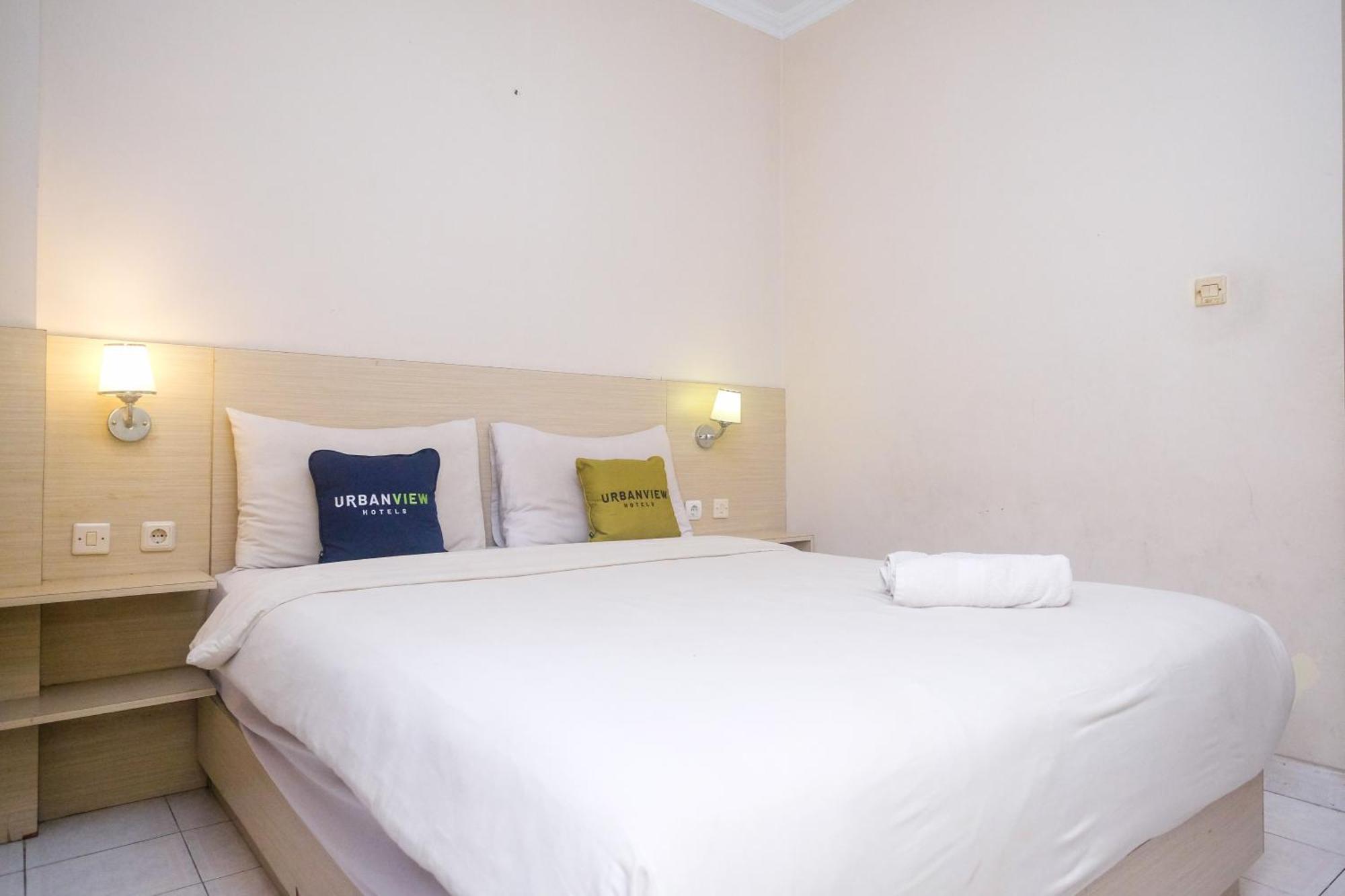 Urbanview Hotel Pondok Anggun Yogyakarta By Reddoorz Maguwo Exterior foto
